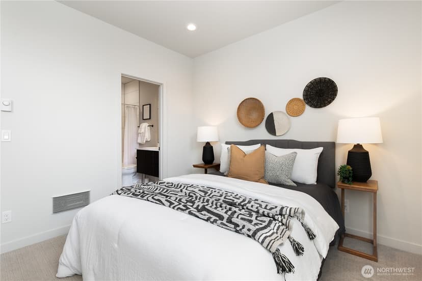 Property photo for 4322 Wallingford Avenue N #A, Seattle photo 14