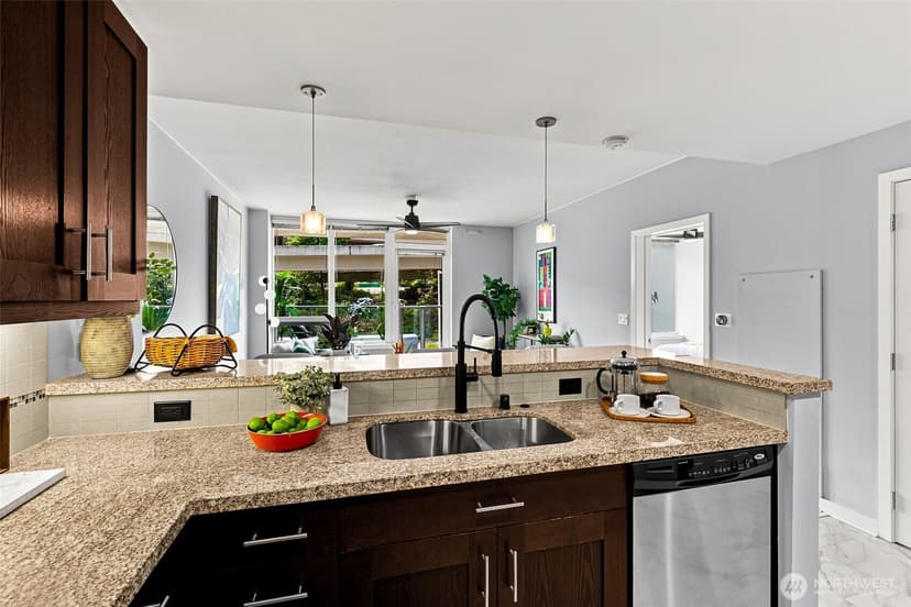 Property photo for 1515 Dock Street #202, Tacoma photo 13