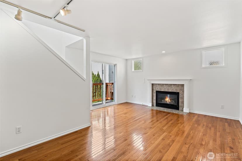 Property photo for 12042 31st Avenue NE, Seattle photo 7
