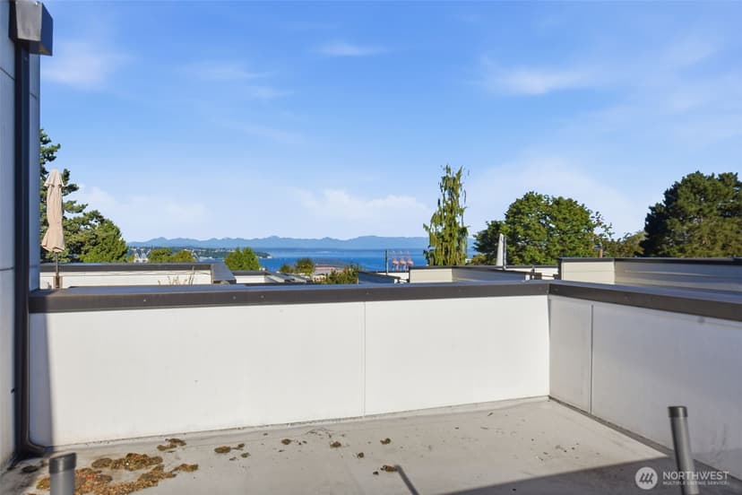 Property photo for 1530 13th Avenue S #D, Seattle photo 32