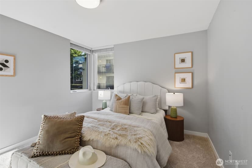 Property photo for 1530 13th Avenue S #D, Seattle photo 12