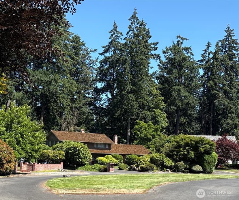 Property photo for 10 Forest Glen Lane SW, Lakewood