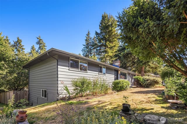 Property photo for 6416 170th Place SW, Edmonds photo 2