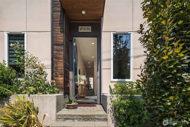 Property photo for 818 NW 53rd Street #B, Seattle photo 3