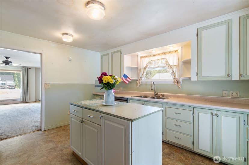 Property photo for 1350 Corbet Drive NW, Bremerton photo 19