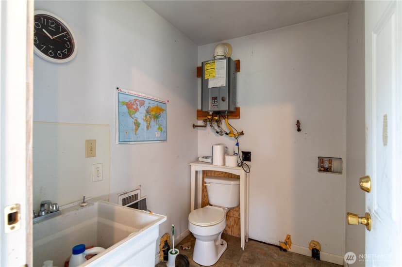 Property photo for 1350 Corbet Drive NW, Bremerton photo 27