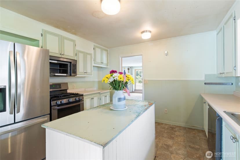 Property photo for 1350 Corbet Drive NW, Bremerton photo 18