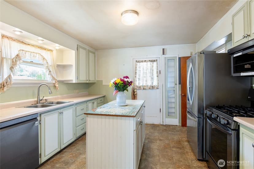 Property photo for 1350 Corbet Drive NW, Bremerton photo 20