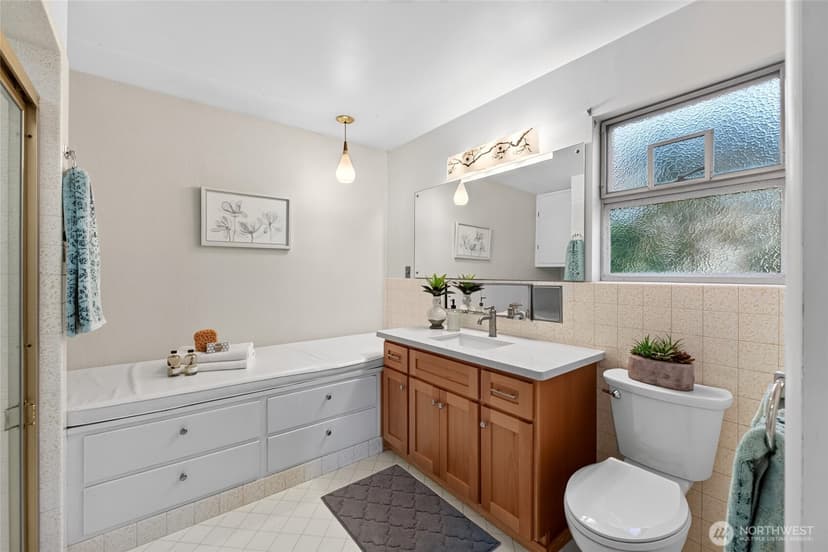 Property photo for 2305 126th Avenue Ct E, Edgewood photo 16