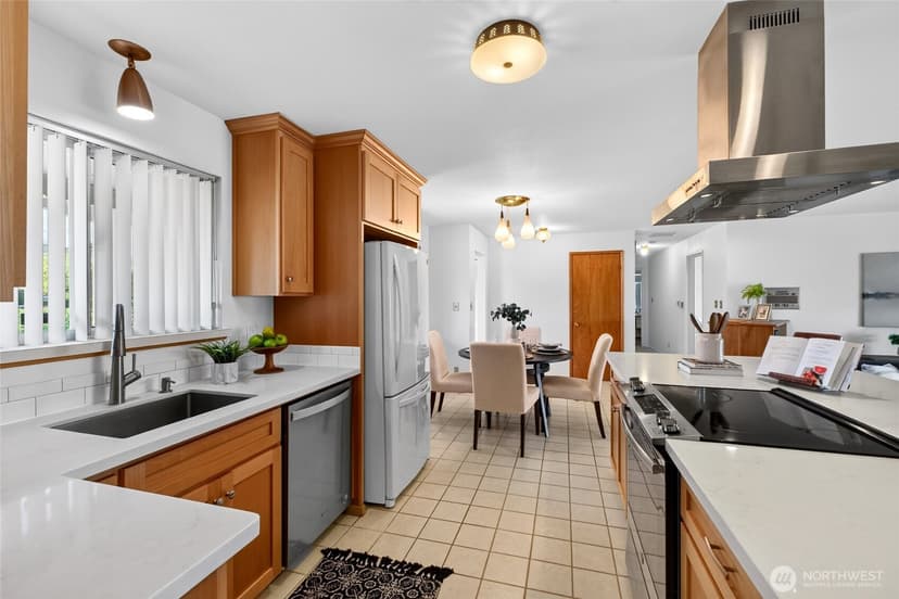 Property photo for 2305 126th Avenue Ct E, Edgewood photo 9