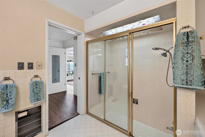 Property photo for 2305 126th Avenue Ct E, Edgewood photo 17