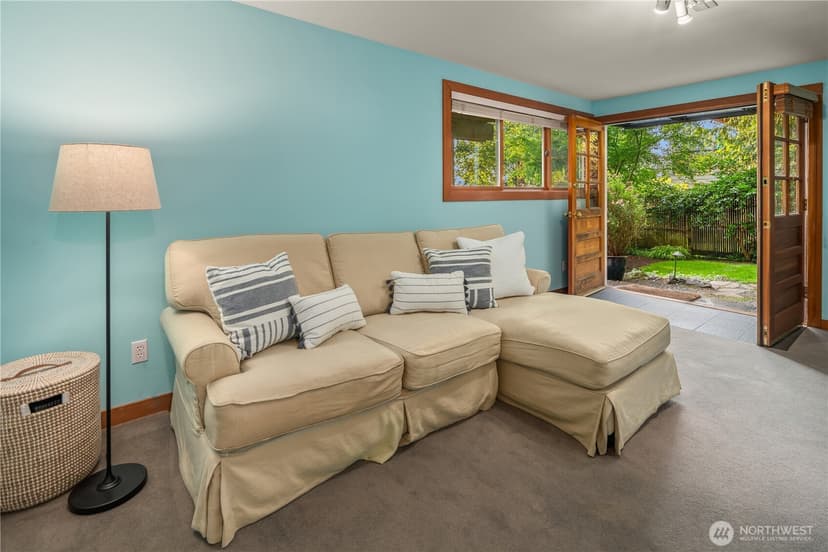 Property photo for 15539 Washington Avenue NE, Bainbridge Island photo 24
