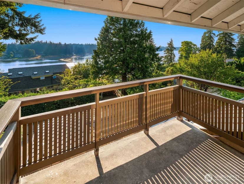 Property photo for 15539 Washington Avenue NE, Bainbridge Island photo 23