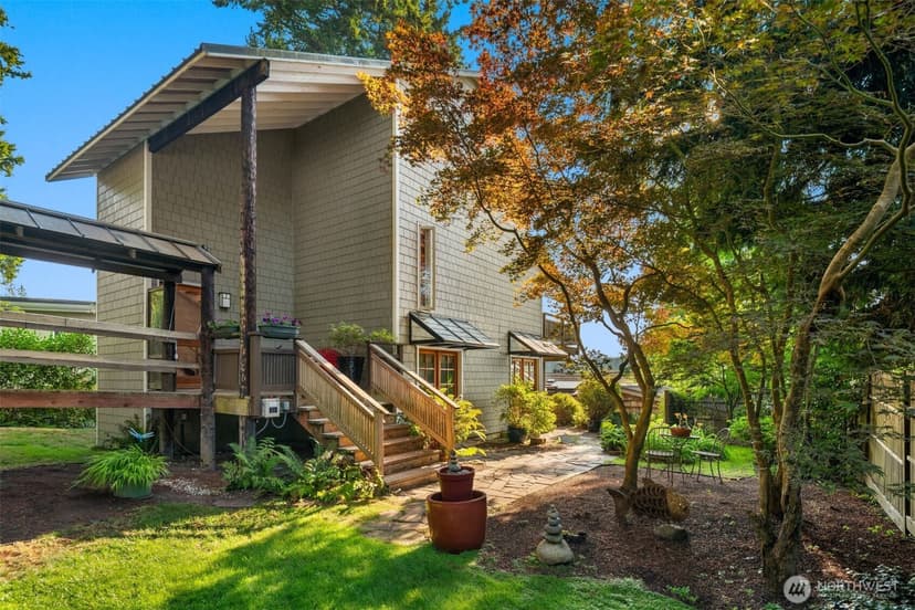 Property photo for 15539 Washington Avenue NE, Bainbridge Island photo 32
