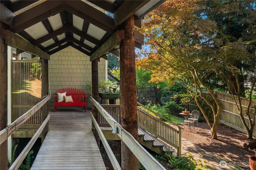 Property photo for 15539 Washington Avenue NE, Bainbridge Island photo 5
