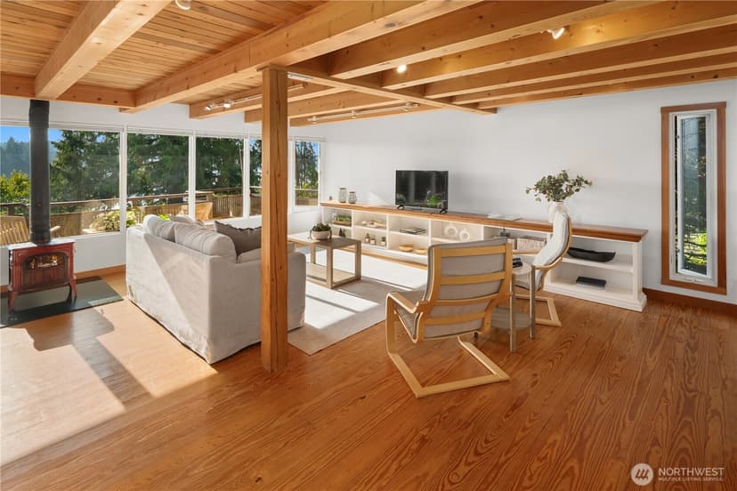 Property photo for 15539 Washington Avenue NE, Bainbridge Island photo 8