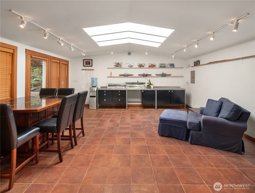 Property photo for 15539 Washington Avenue NE, Bainbridge Island photo 30