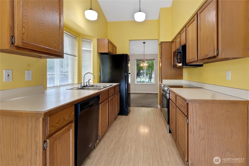 Property photo for 10104 102nd Avenue Ct SW, Tacoma photo 10