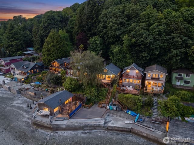 Property photo for 28243 Manzanita Beach Road SW, Vashon