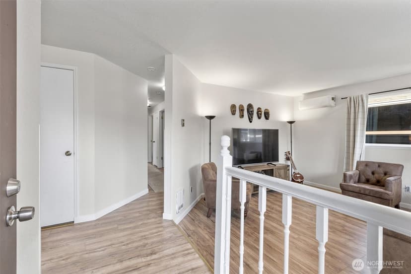 Property photo for 16018 2nd Place W, Lynnwood photo 6