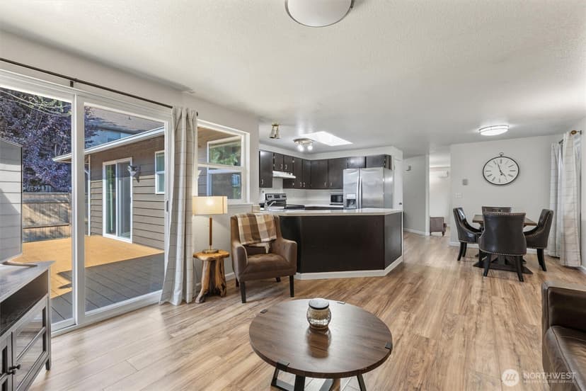Property photo for 16018 2nd Place W, Lynnwood photo 11