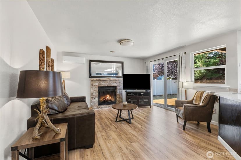Property photo for 16018 2nd Place W, Lynnwood photo 9