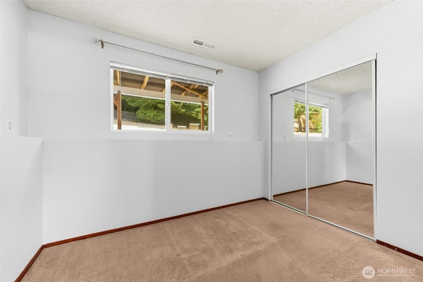 Property photo for 512 Veralene Way SW, Everett photo 19