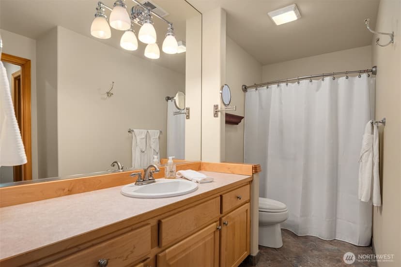 Property photo for 17271 SE Licorice Way, Newcastle photo 30