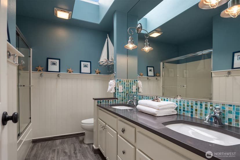 Property photo for 17271 SE Licorice Way, Newcastle photo 27