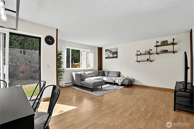 Property photo for 10011 NE 138th Place #A5, Kirkland photo 4