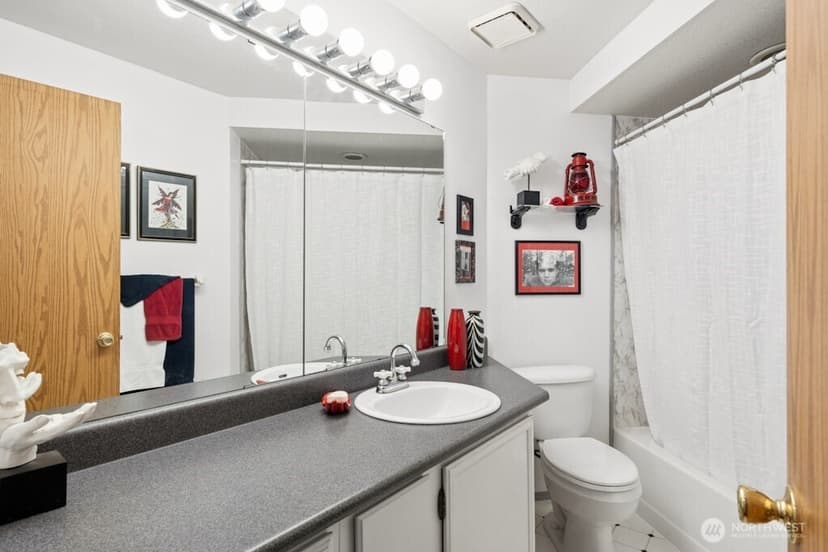 Property photo for 27807 129th Place SE, Kent photo 23