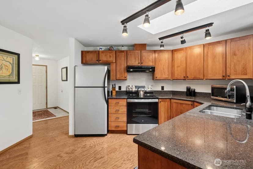 Property photo for 27807 129th Place SE, Kent photo 16