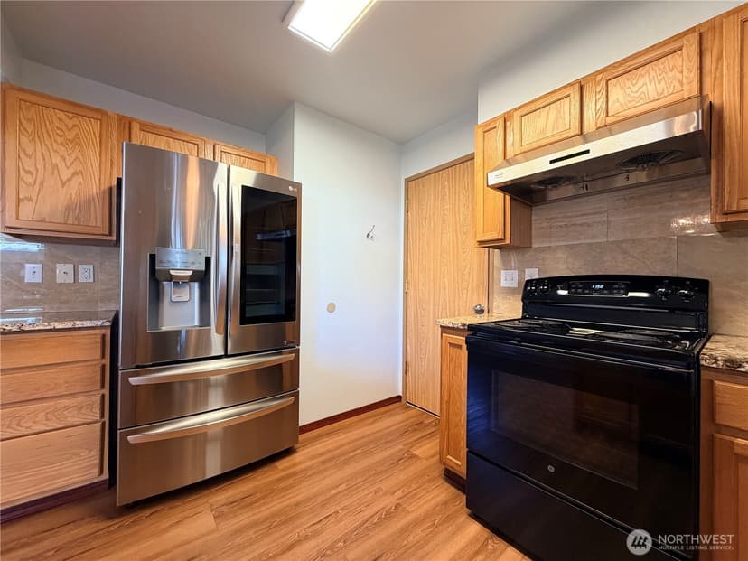 Property photo for 6508 84th Court SW, Lakewood photo 13