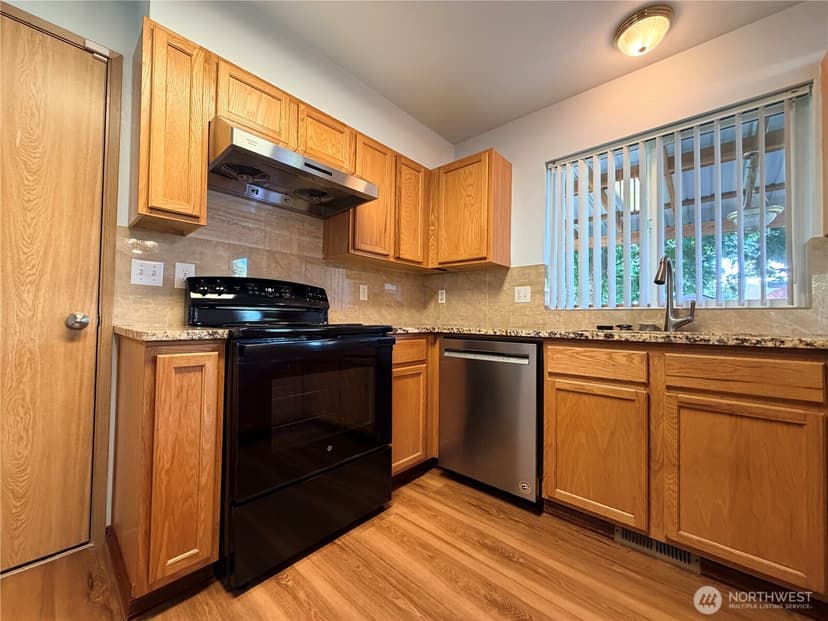 Property photo for 6508 84th Court SW, Lakewood photo 17
