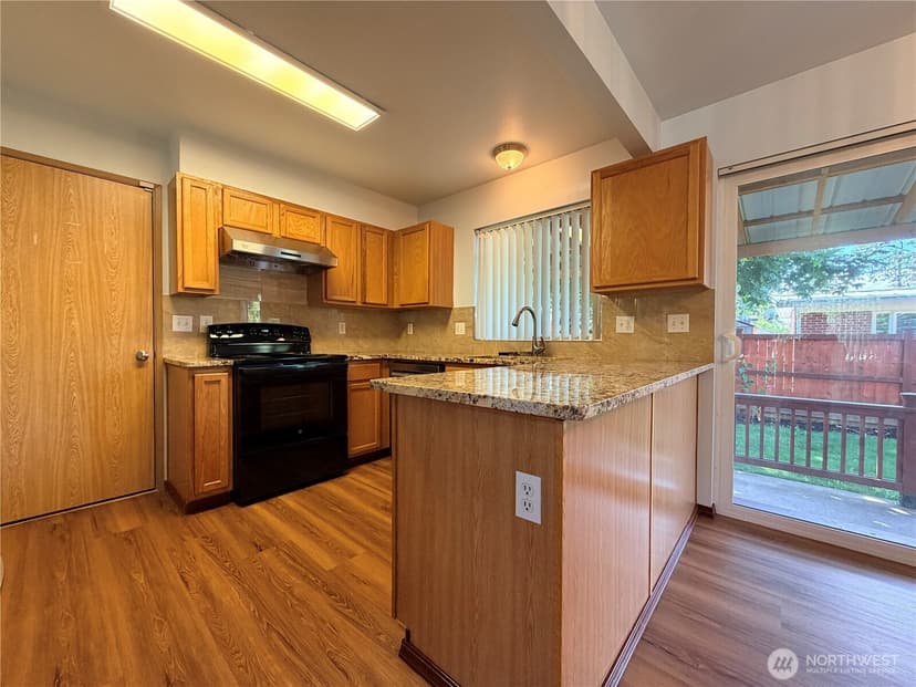Property photo for 6508 84th Court SW, Lakewood photo 12