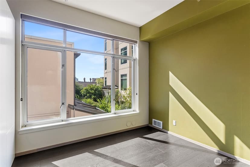 Property photo for 2030 Western Avenue #514, Seattle photo 11