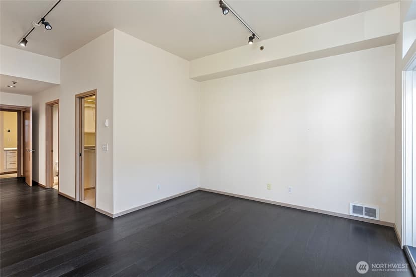 Property photo for 2030 Western Avenue #514, Seattle photo 27