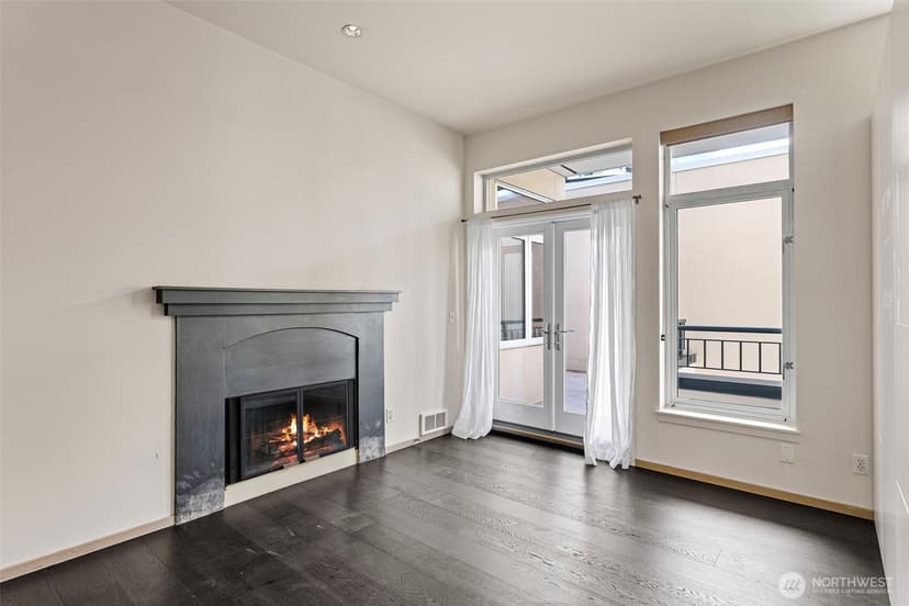 Property photo for 2030 Western Avenue #514, Seattle photo 14