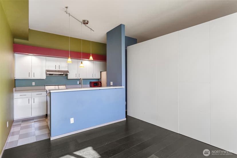Property photo for 2030 Western Avenue #514, Seattle photo 7