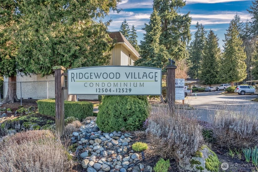 Property photo for 12528 NE 117th Place #E1, Kirkland