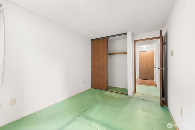 Property photo for 12528 NE 117th Place #E1, Kirkland photo 10