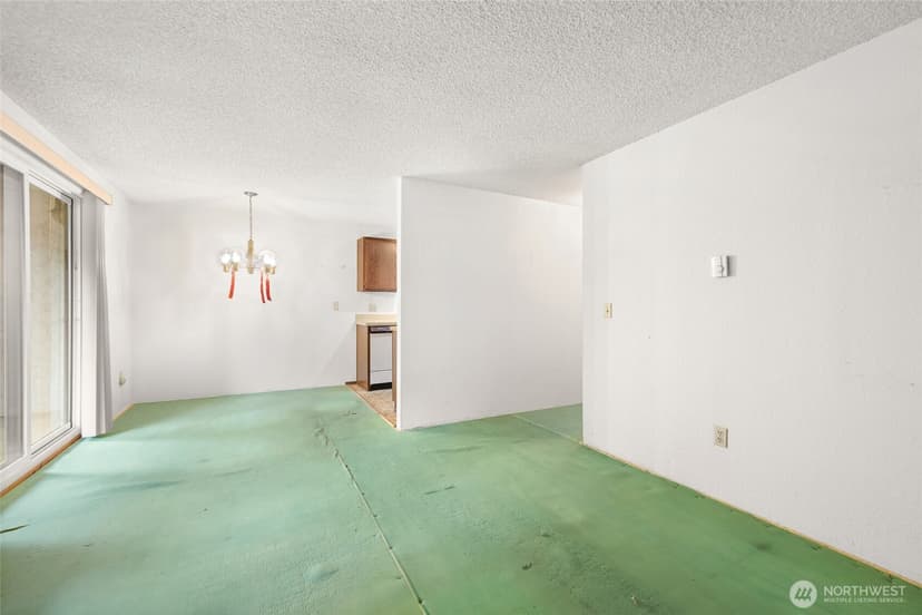 Property photo for 12528 NE 117th Place #E1, Kirkland photo 8