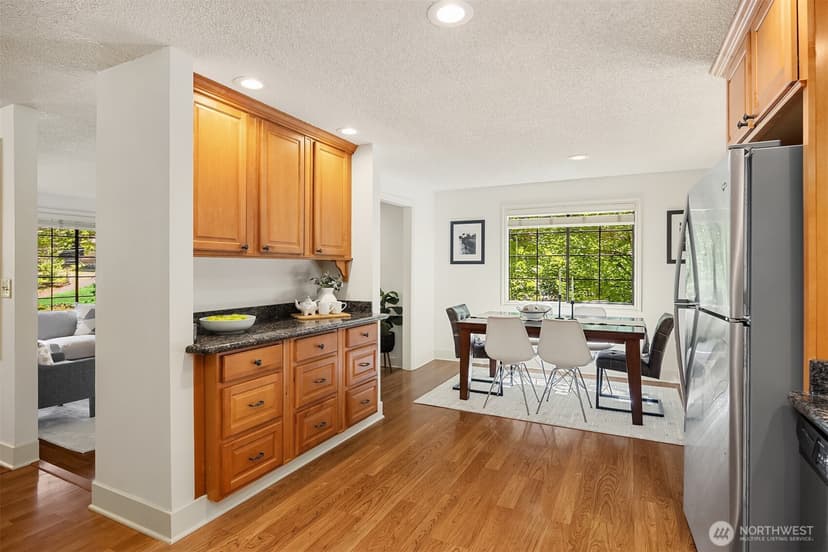 Property photo for 15605 180th Avenue NE, Woodinville photo 7