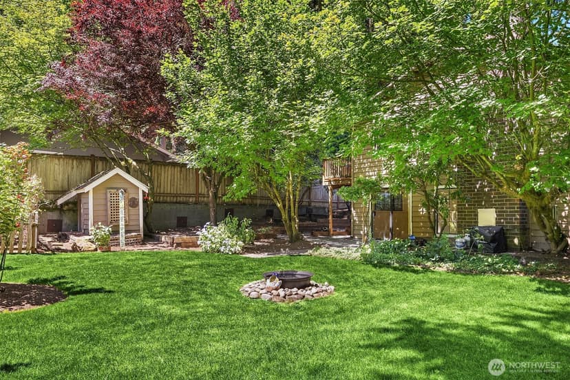 Property photo for 15605 180th Avenue NE, Woodinville photo 24