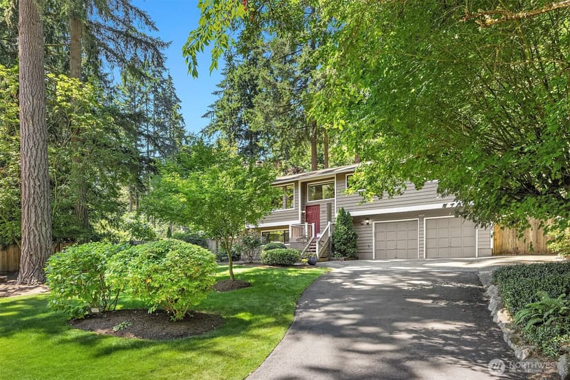 Property photo for 15605 180th Avenue NE, Woodinville photo 31