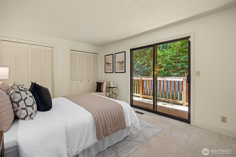 Property photo for 15605 180th Avenue NE, Woodinville photo 11