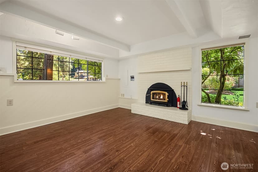 Property photo for 15605 180th Avenue NE, Woodinville photo 16