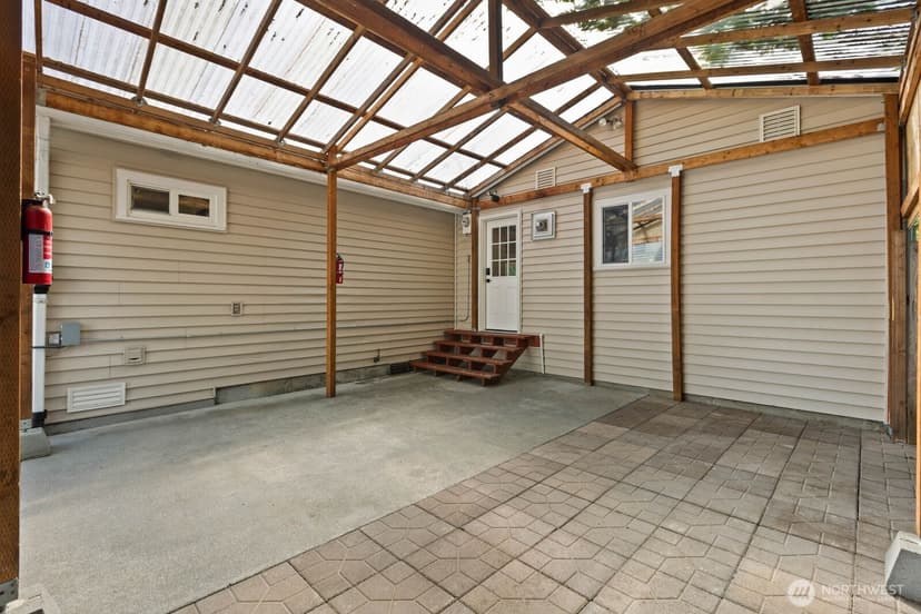 Property photo for 15507 56th Avenue W, Edmonds photo 18