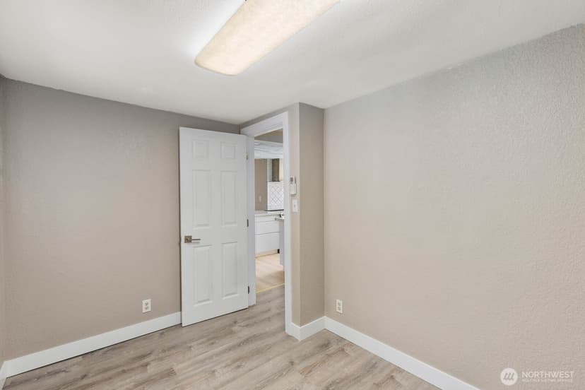 Property photo for 15507 56th Avenue W, Edmonds photo 15