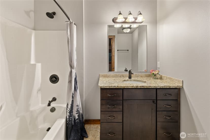 Property photo for 10 Rockberry Loop, Ronald photo 14